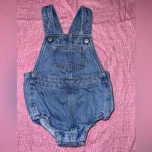 Baby Girl Old Navy Coverall - 6-12 months